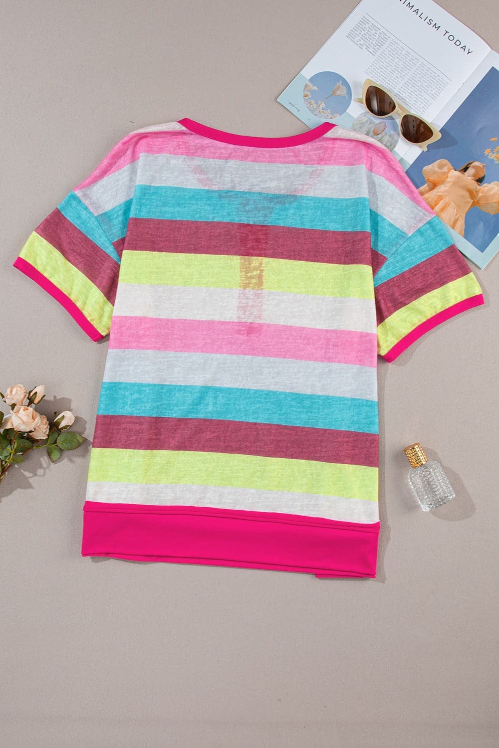 Plus Size Color Block Round Neck Short Sleeve T-Shirt.