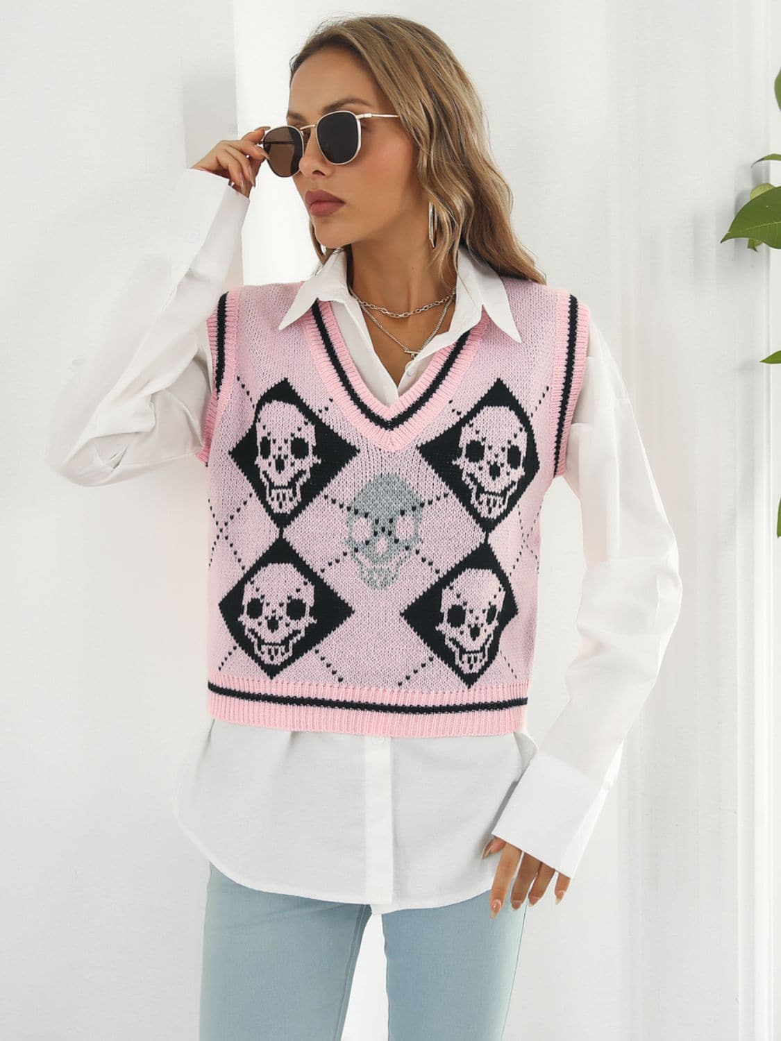 Skull Print V-Neck Knit Sweater Vest