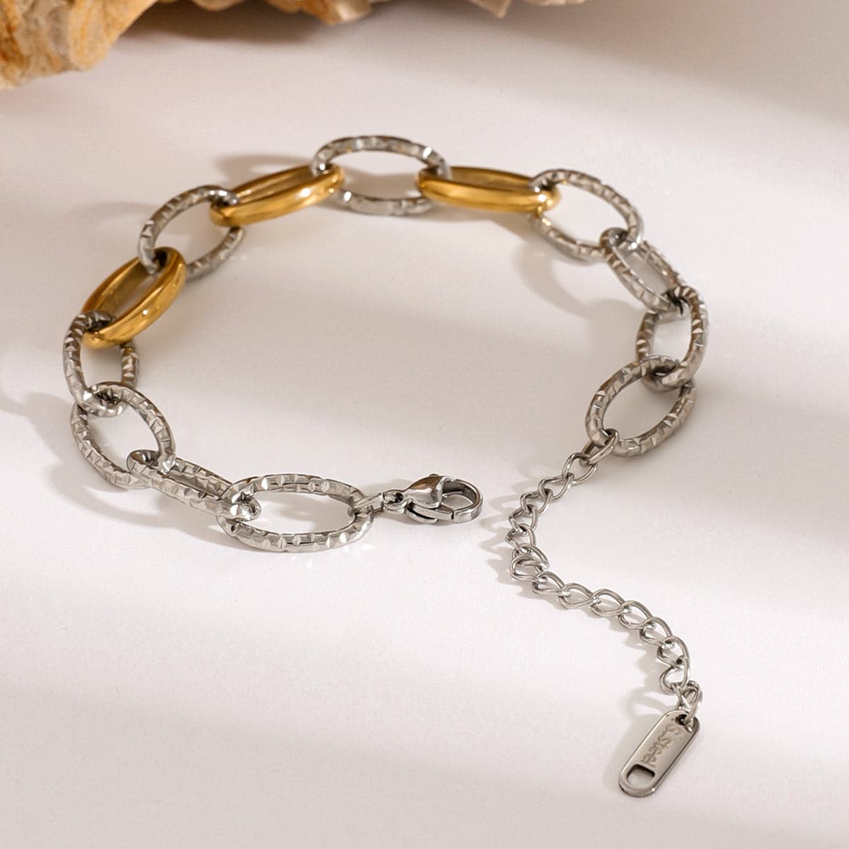 Elegant 18K gold-plated stainless steel bracelet with extension chain