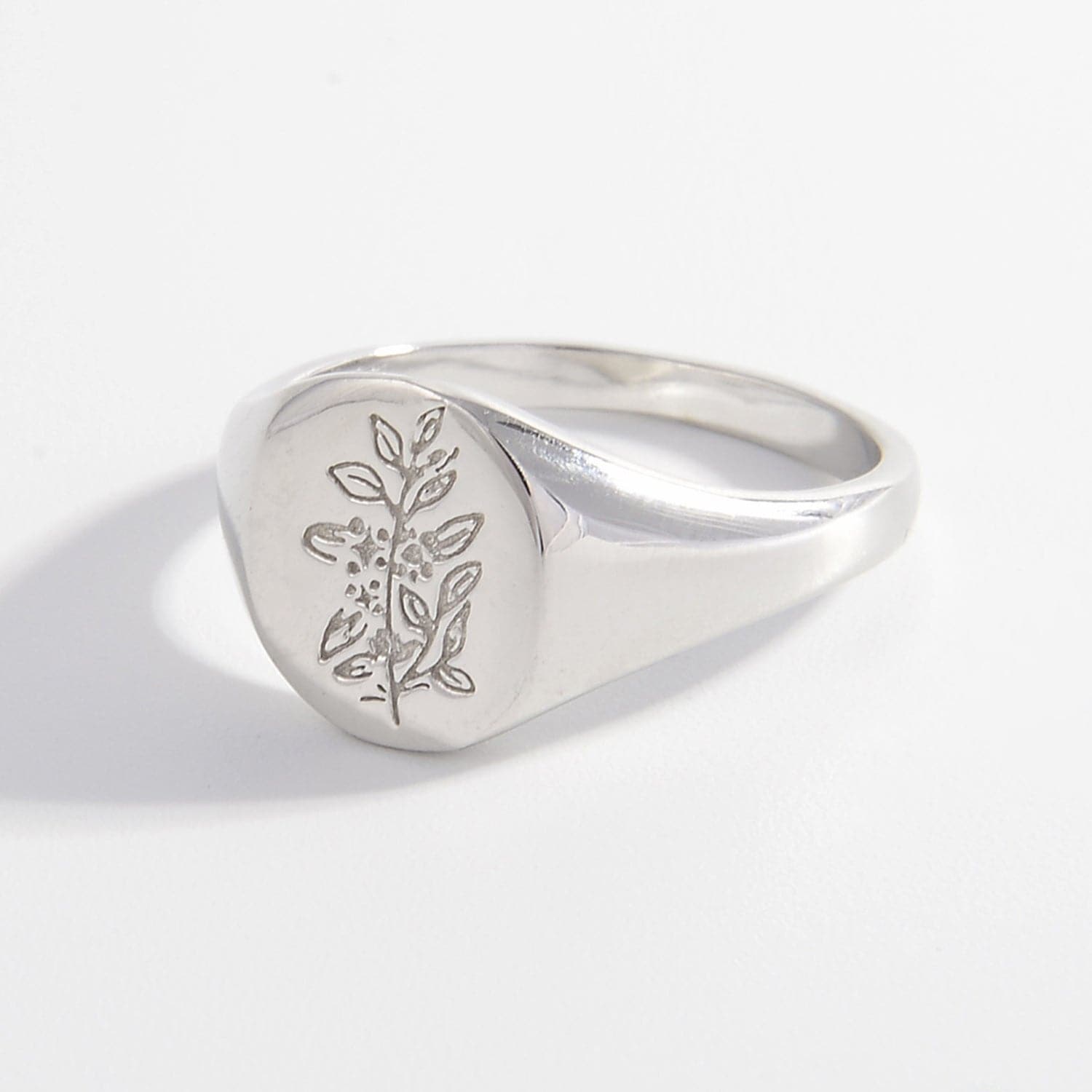 925 Sterling Silver Signet Ring.