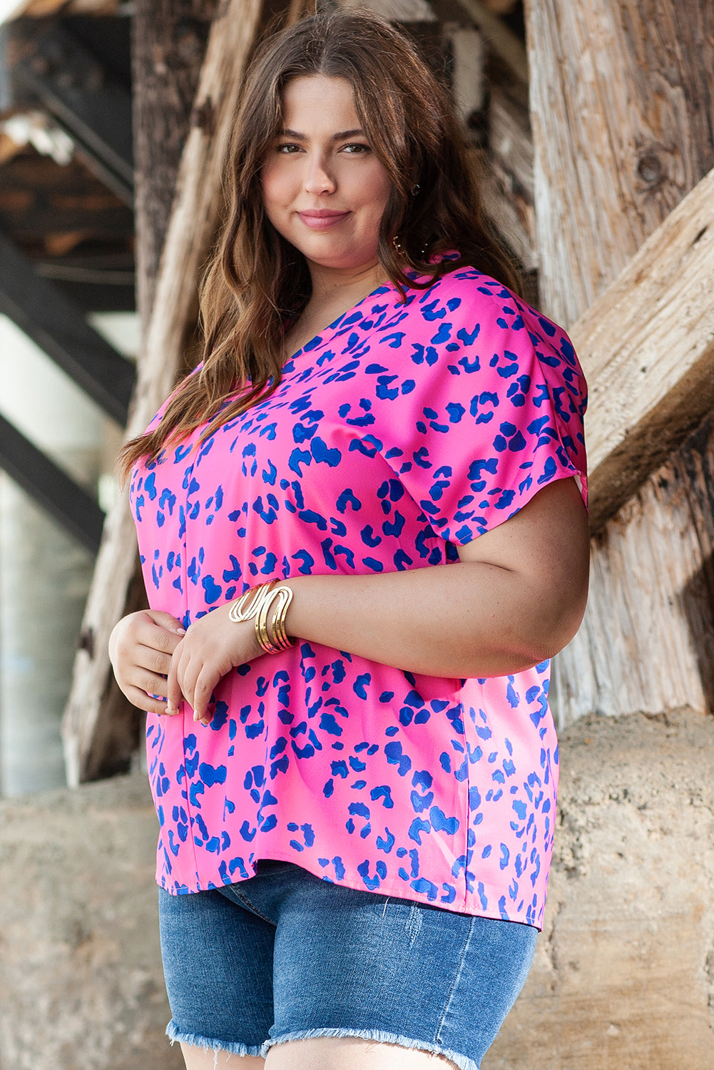 Chic rose and leopard print plus size V-neck blouse