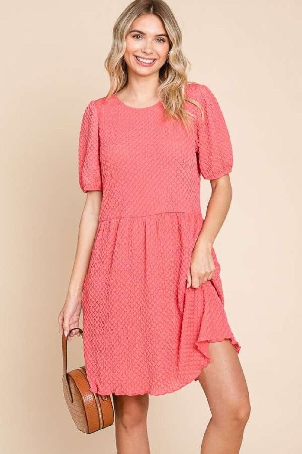 Chic textured puff sleeve dress for every occasion