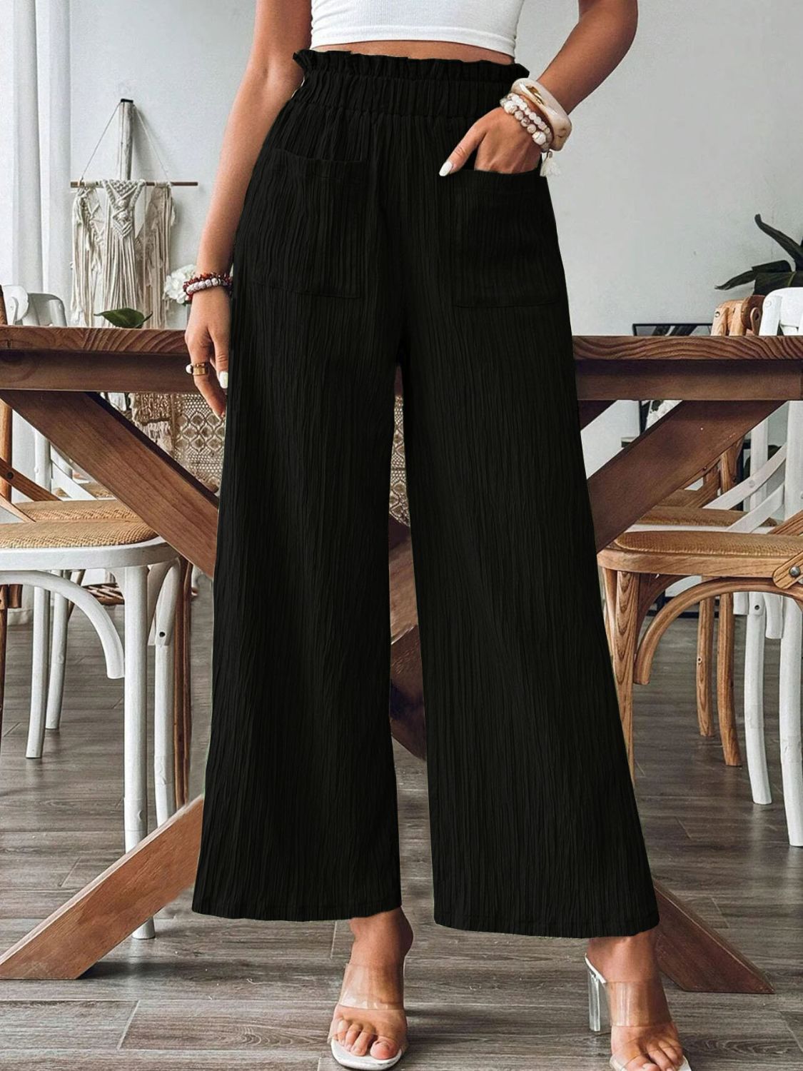 Versatile pocketed wide leg pants with elastic waist