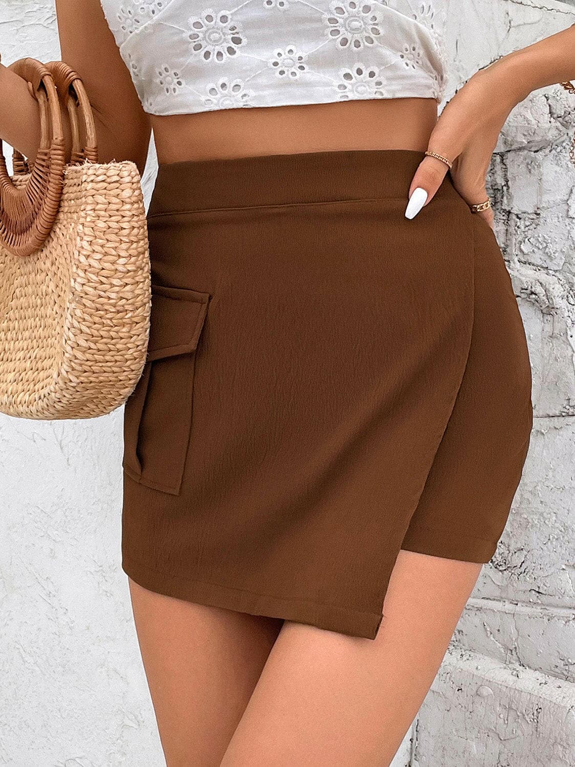 Pocketed High Waist Shorts.