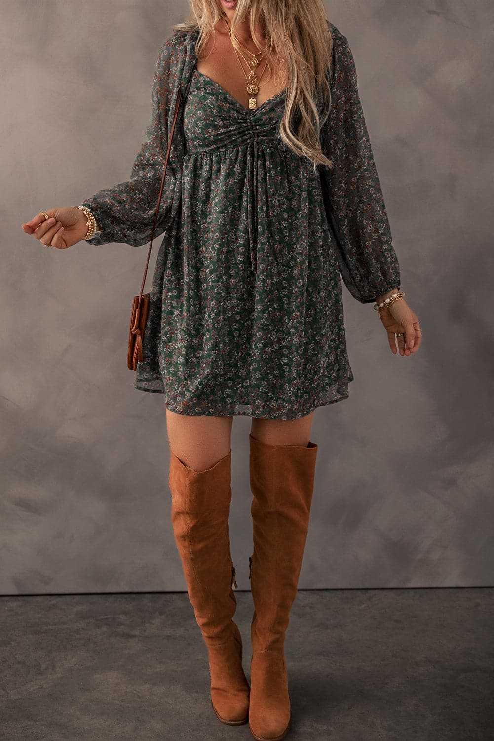 Ruched Printed Long Sleeve Mini DressFeatures: Basic style
Sheer: Opaque
Stretch: No stretch
Body: Not lined
Material composition: 100% polyester
Care instructions: Machine wash cold. Tumble dry low.
ImLove Salve Ruched Printed Long Sleeve Mini DressCasual Dresses