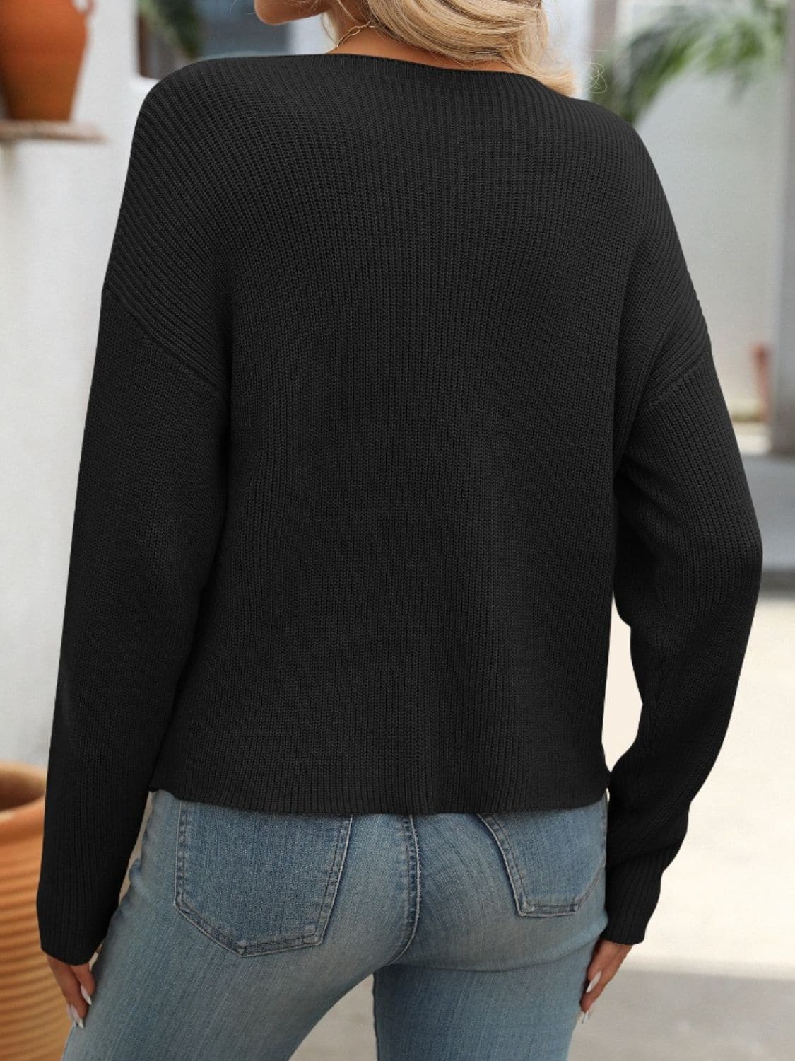 Round Neck Long Sleeve Sweater.