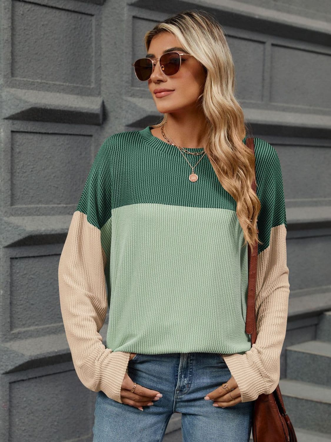 Chic long sleeve contrast tee