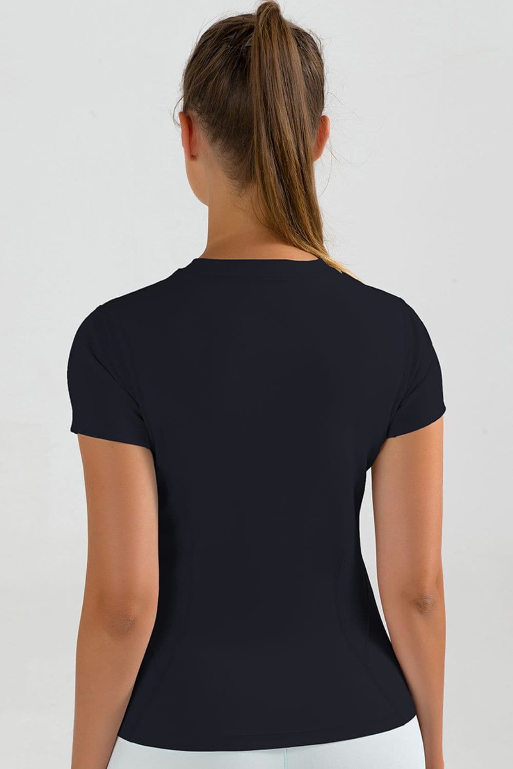 Round Neck Short Sleeve Sports T-Shirt.