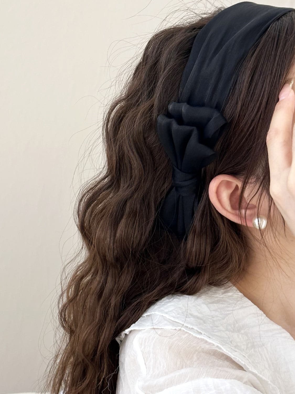 Chic polyester bow headband for stylish looks