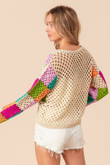 BiBi Multi Color Checkered Long Sleeve Knit Top.