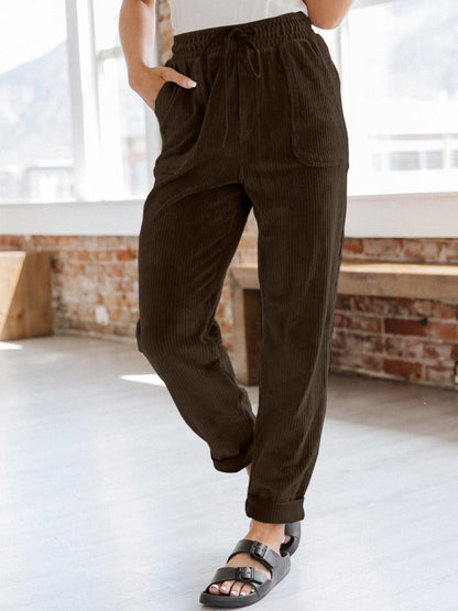 Versatile pocketed drawstring pants for effortless style