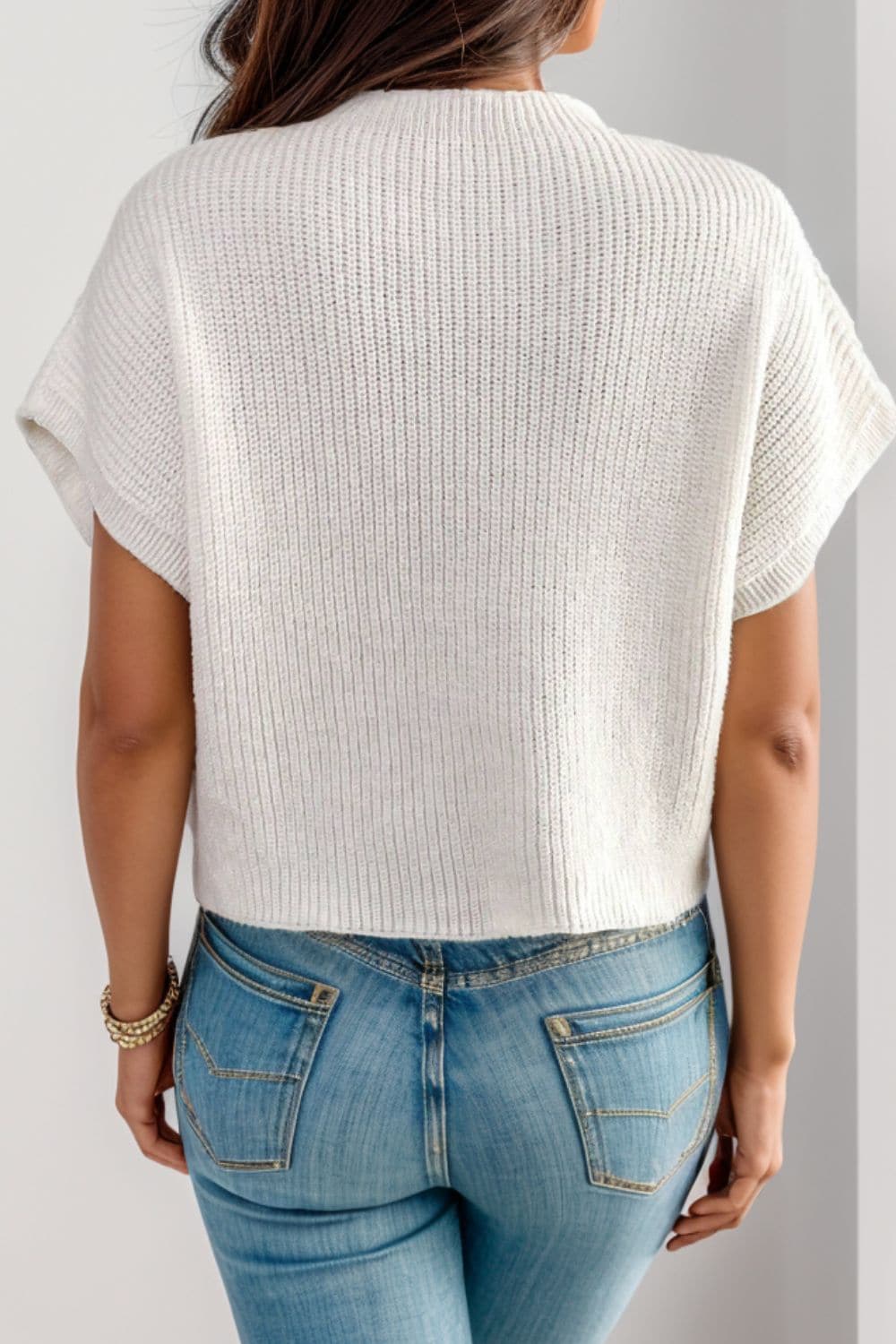 Flower Round Neck Short Sleeve Sweater.