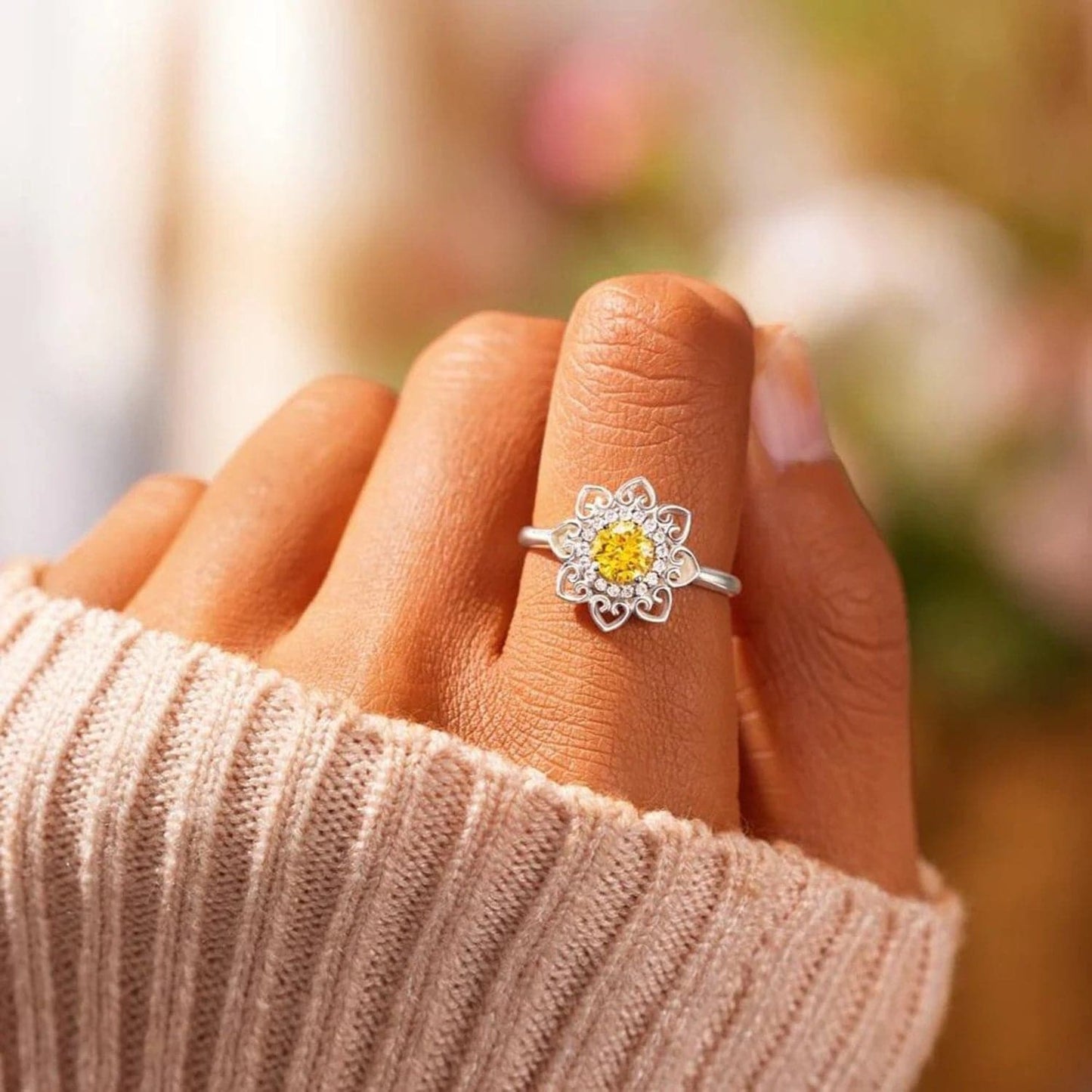 Flower Shape Zircon Platinum-Plated 925 Sterling Silver Ring.