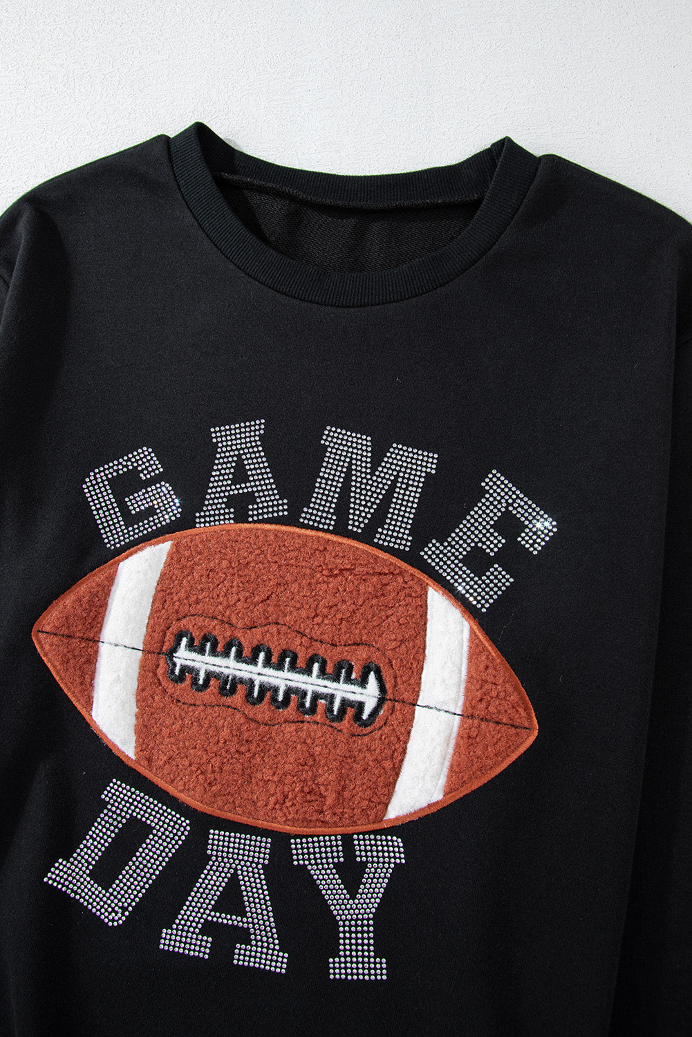 Casual black rugby graphic pullover and shorts set for game day