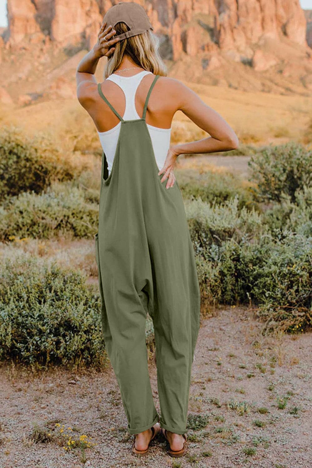 Double Take Full Size V-Neck Sleeveless Jumpsuit with PocketsUpgrade Your Style
 Introducing the Double Take Full Size V-Neck Sleeveless Jumpsuit with Pockets – where fashion meets functionality! This chic jumpsuit is designedLove Salve -Neck Sleeveless Jumpsuitusa