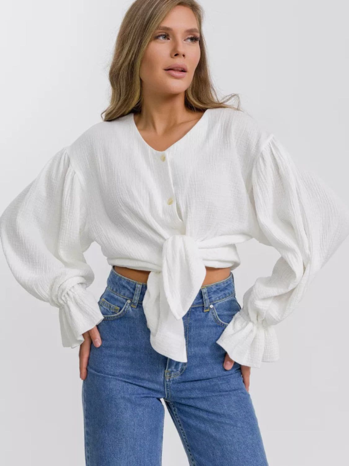 Elegant flounce sleeve shirt