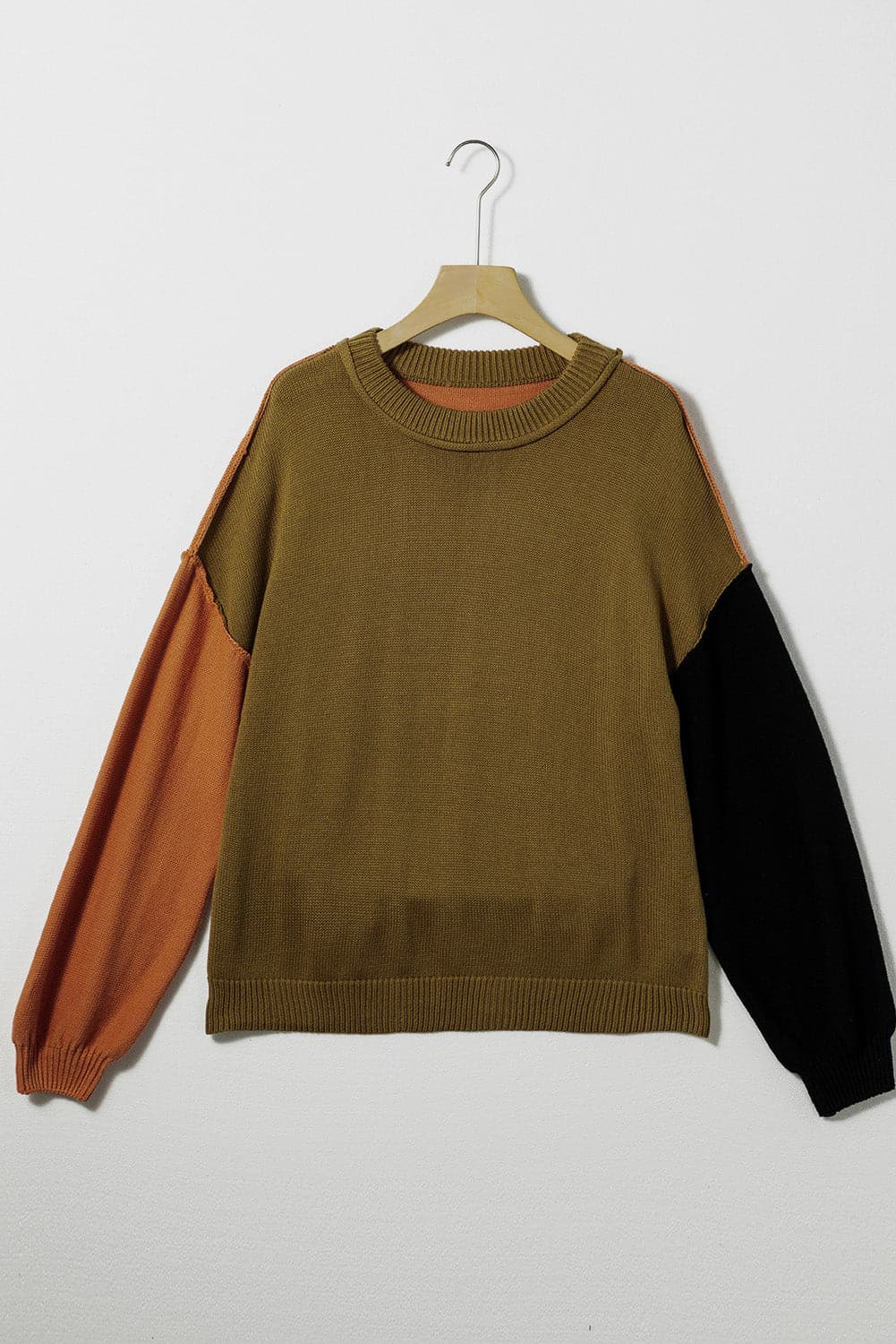 Contrast Round Neck Dropped Shoulder Sweater.