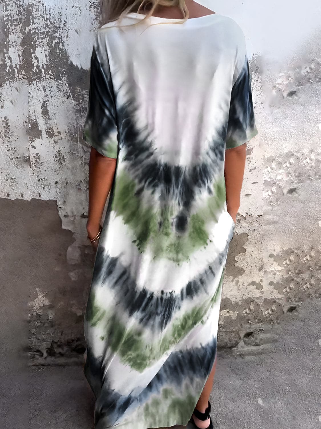 Full Size Pocketed Tie-Dye Short Sleeve Dress.