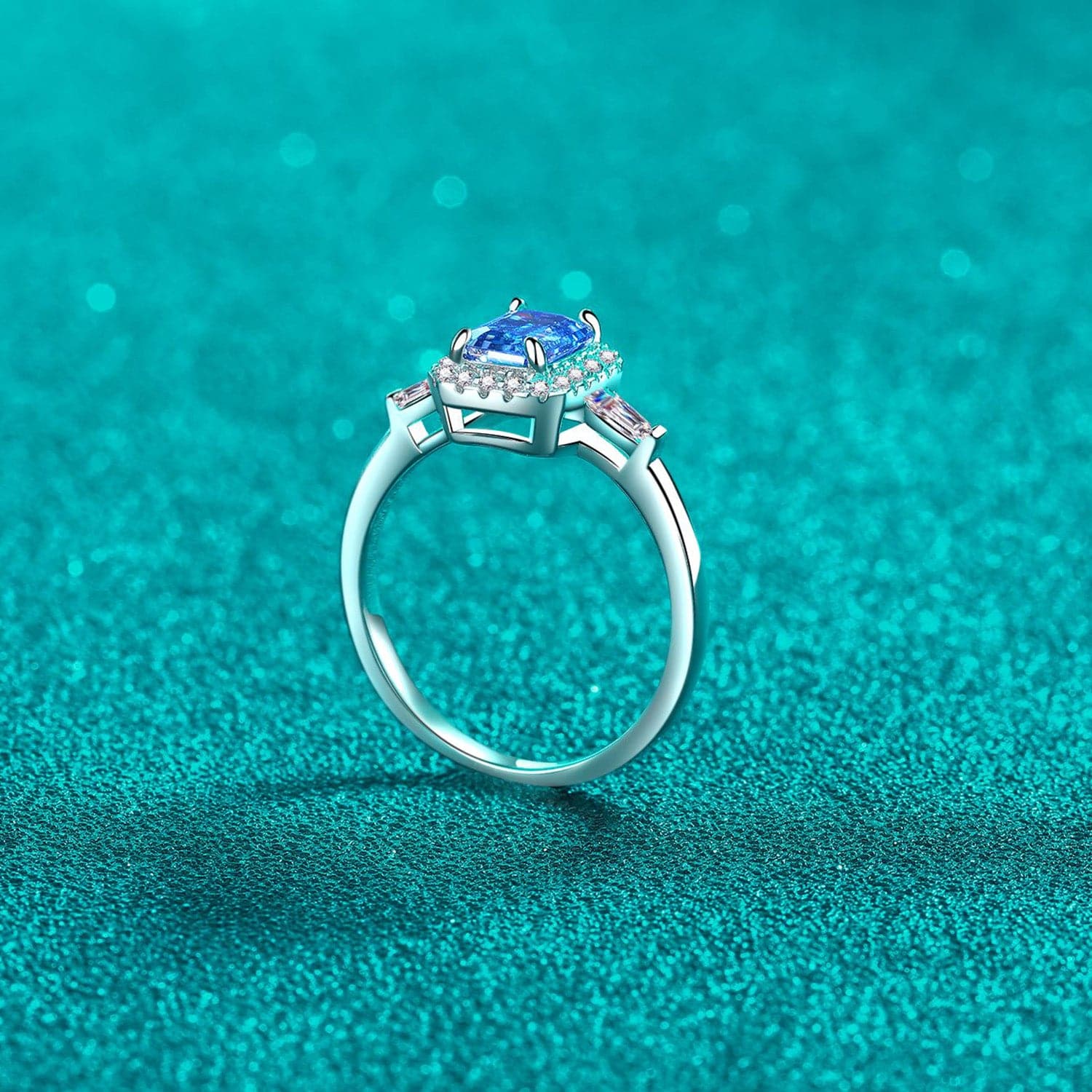 1 Carat Moissanite 925 Sterling Silver Ring.