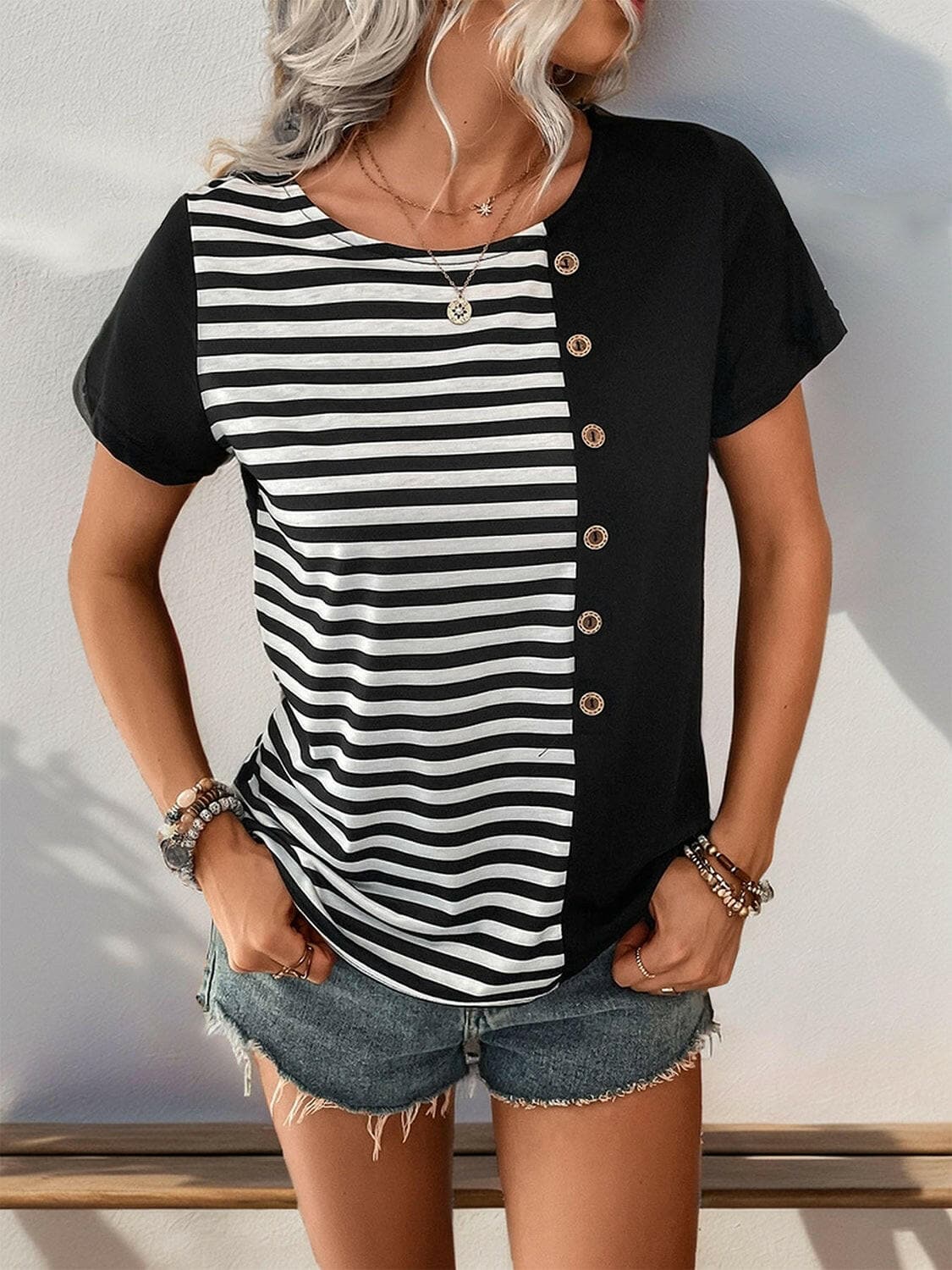 Striped Round Neck Short Sleeve T-Shirt.