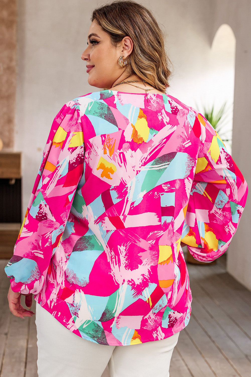 Vibrant pink plus size graffiti print blouse with split neck and puff sleeves