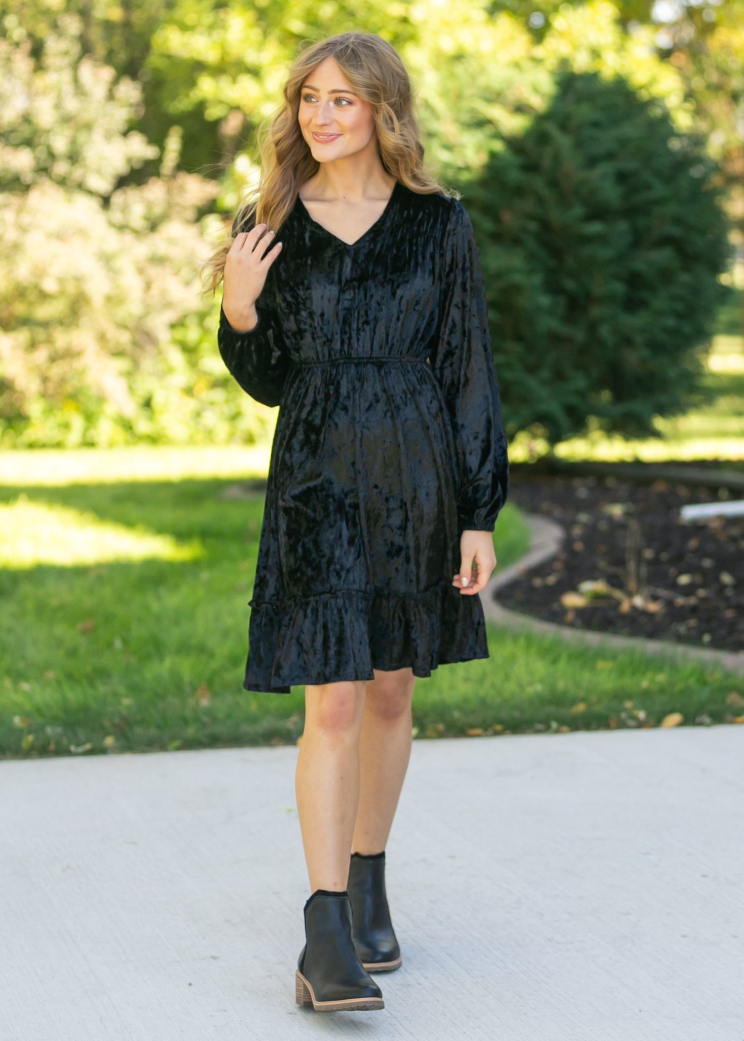 Diana Velvet Midi Dress Inherit Co.