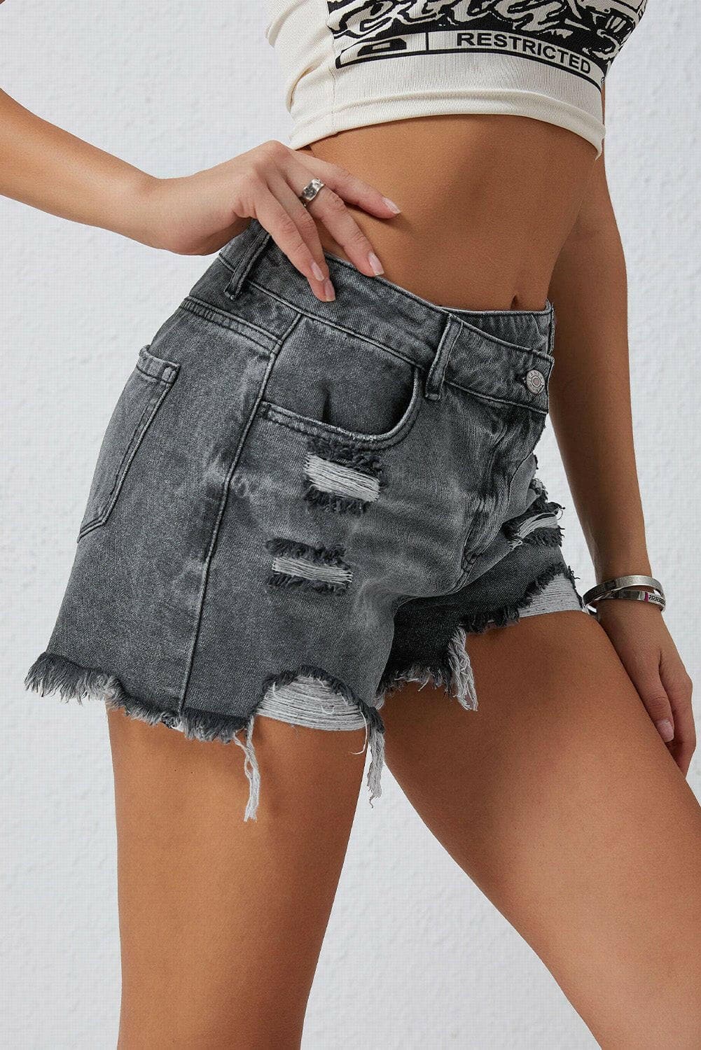 Distressed Raw Hem Denim Shorts - Love Salve