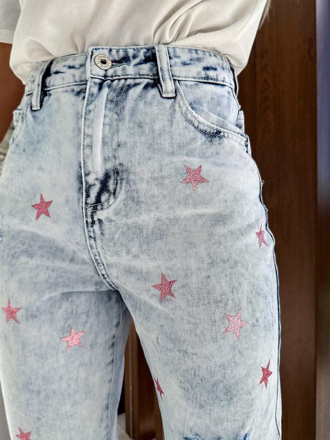 Distressed Star Straight Jeans with Pockets - Love Salve