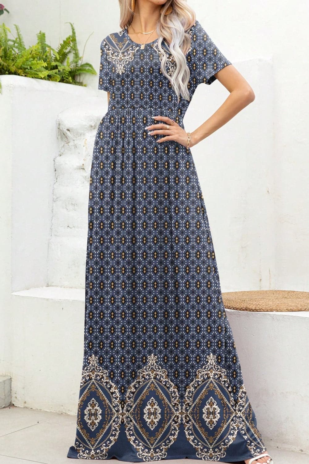 Printed Round Neck Short Sleeve Maxi Dress.