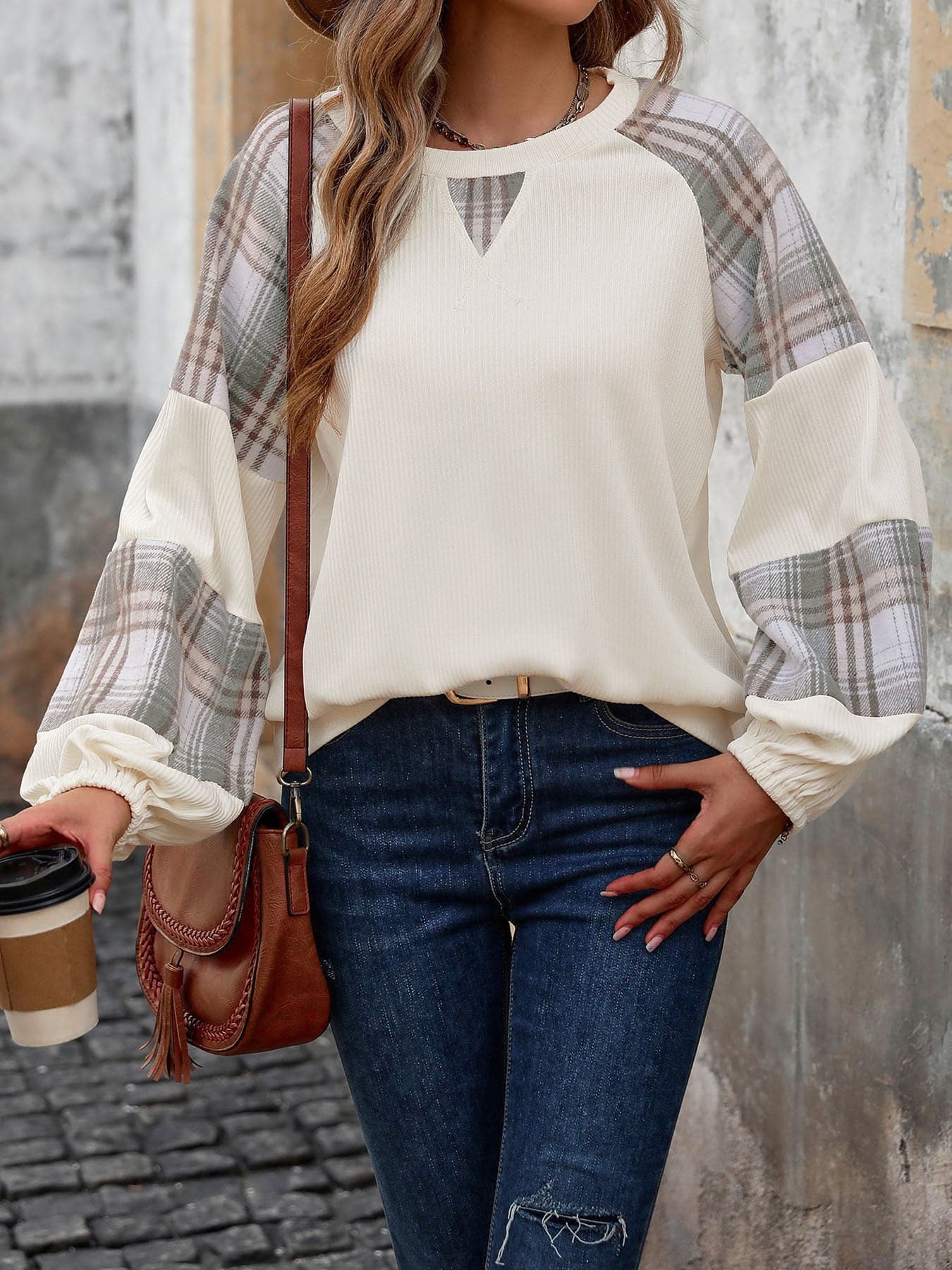 Plaid print long sleeve sweatshirt with round neck