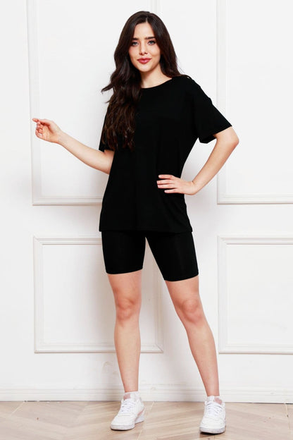 Round Neck Short Sleeve T-Shirt and Shorts Set.