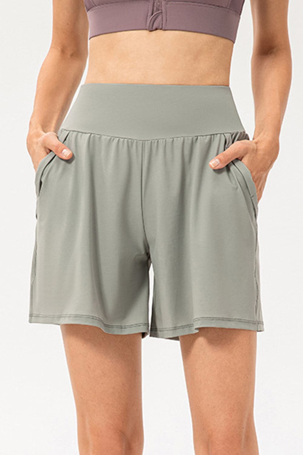 Pocketed Elastic Waist Active Shorts.