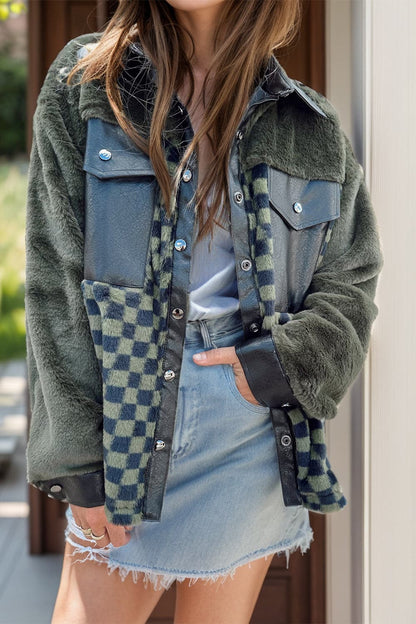 Checkered jacket with pockets