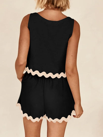 Contrast Trim Sleeveless Top and Shorts Set.