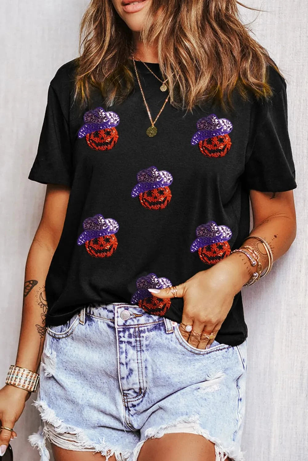 Sequin Pumpkin Round Neck Short Sleeve T-ShirtFeatures: Sequin
Sheer: Opaque
Stretch: Slightly stretchy
Material composition: 62% polyester, 32% cotton, 6% elastane
Care instructions: Machine wash cold. Tumble dLove Salve Sequin Pumpkin Round Neck Short SleeveT-Shirts