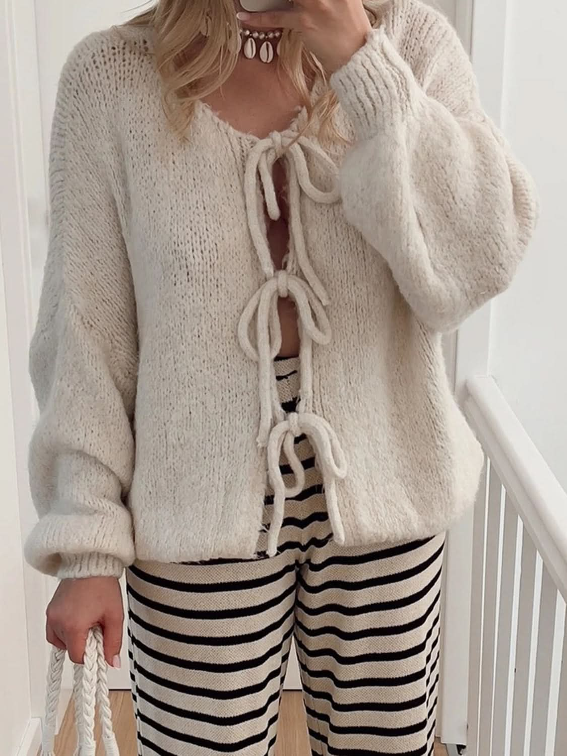 Tied shoulder cardigan with long sleeves