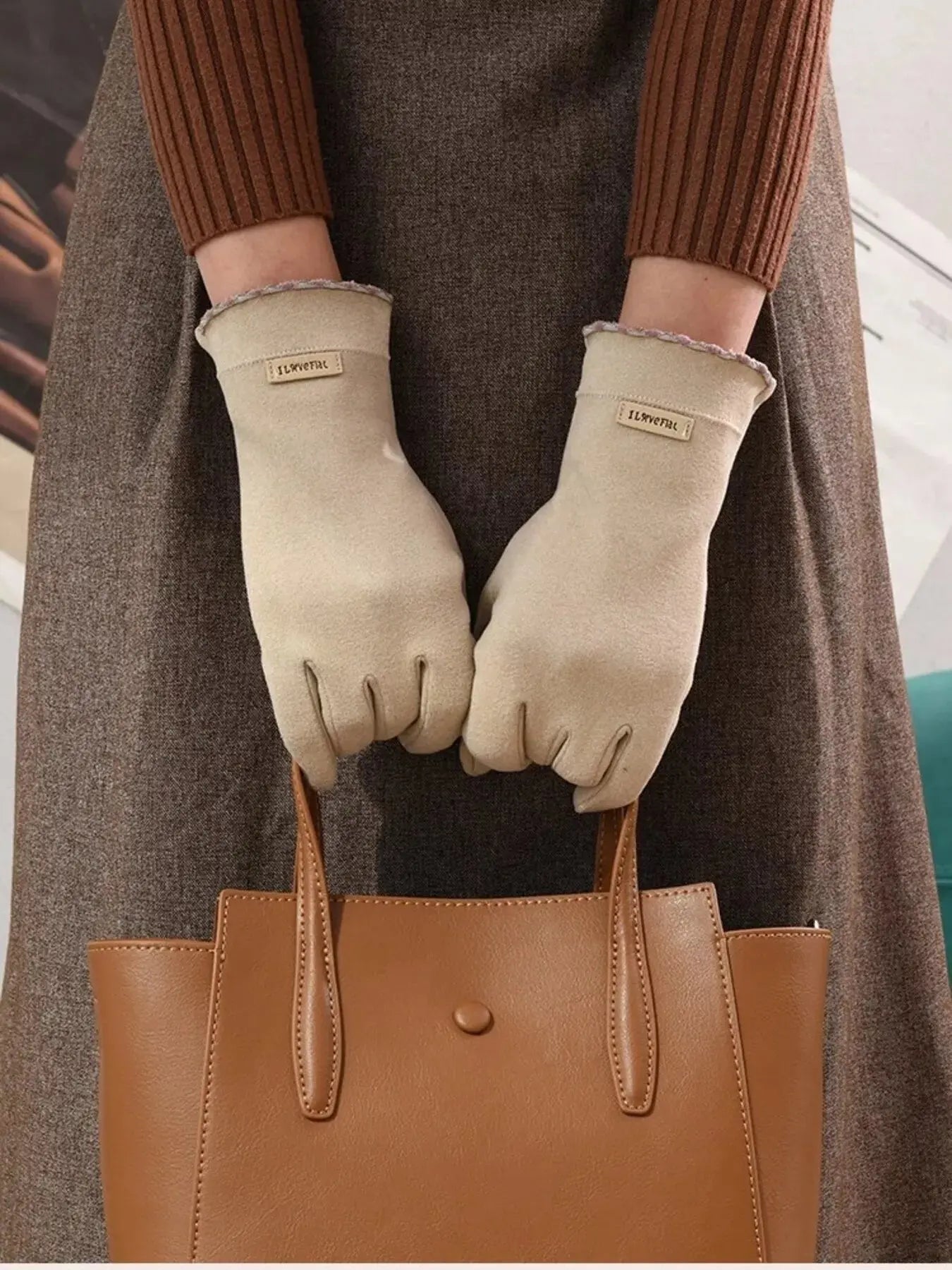Lightweight Touchscreen Gloves Simply Love