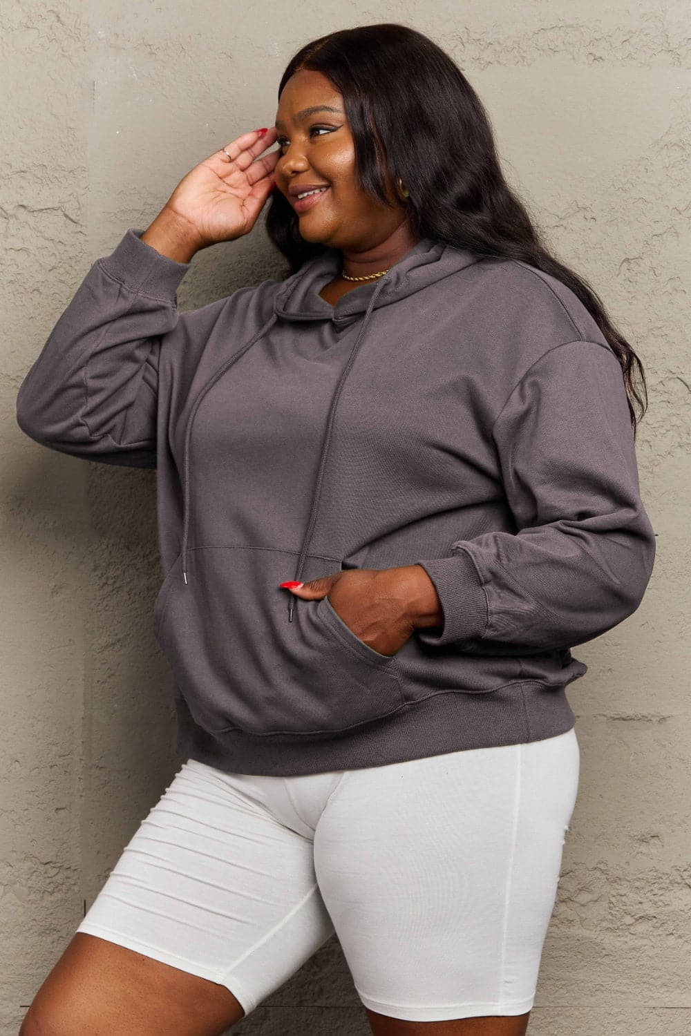 Chic long sleeve dropped shoulder hoodie with pockets