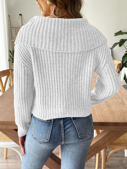 Cozy cable-knit long sleeve sweater for stylish layering