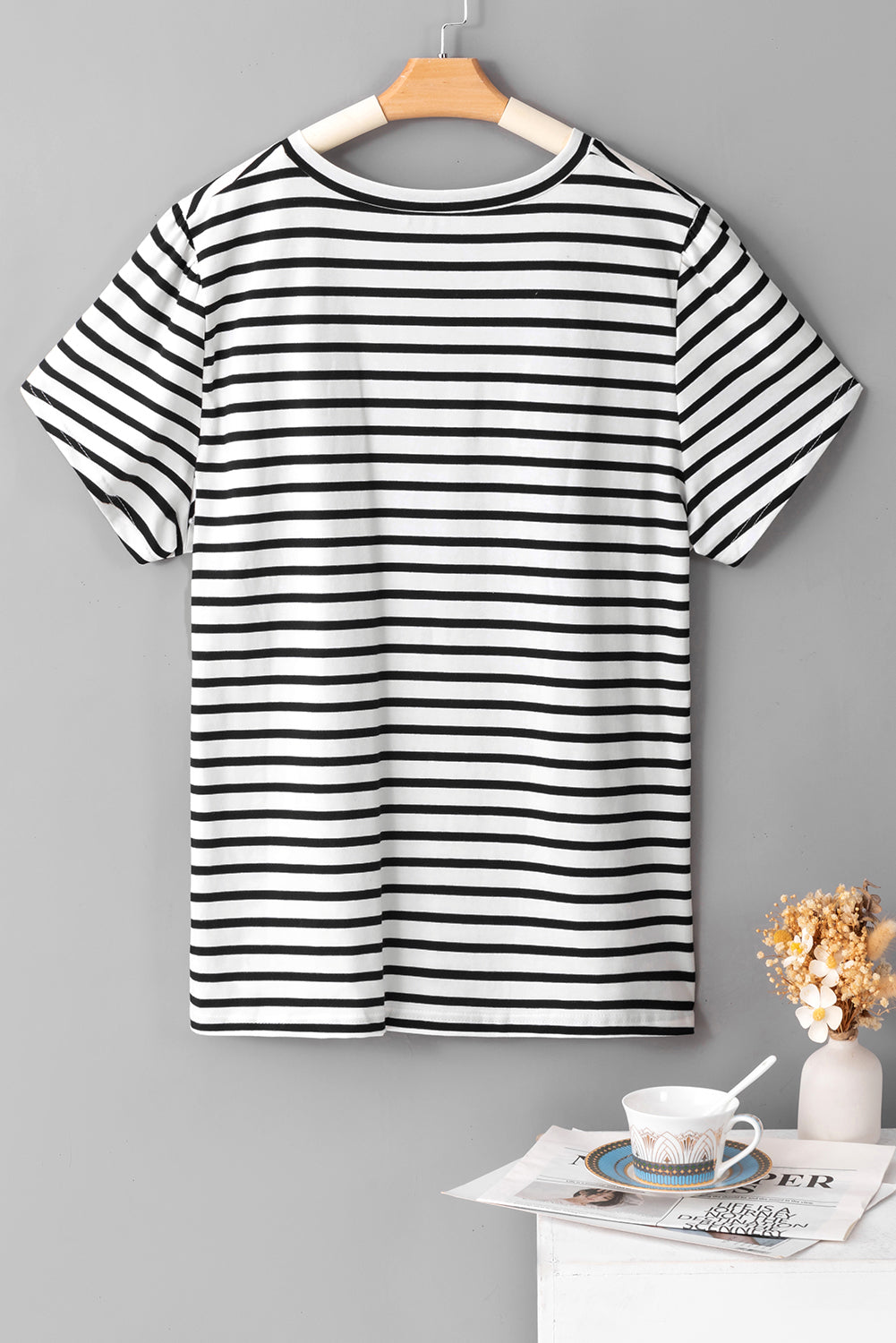 Chic white striped v neck plus size T-shirt with petal sleeves