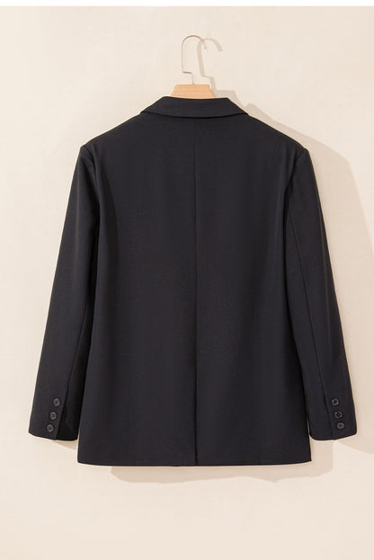 Chic black buttoned blazer with flap pockets