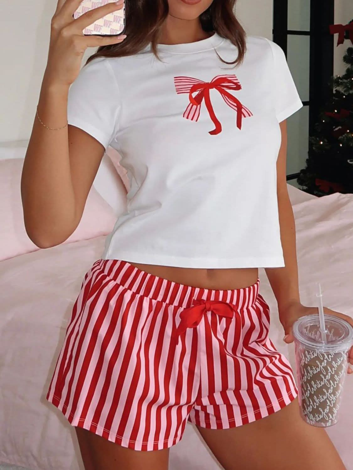 Casual Printed Short Sleeve Top with Drawstring Shorts Set