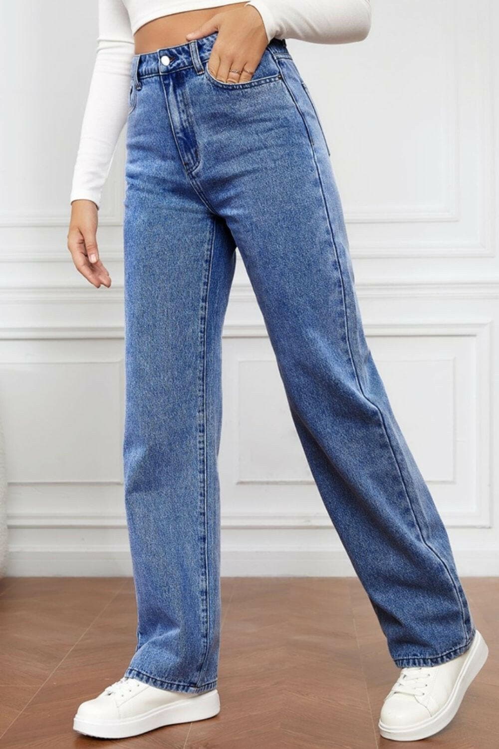 High Waist Straight Jeans.