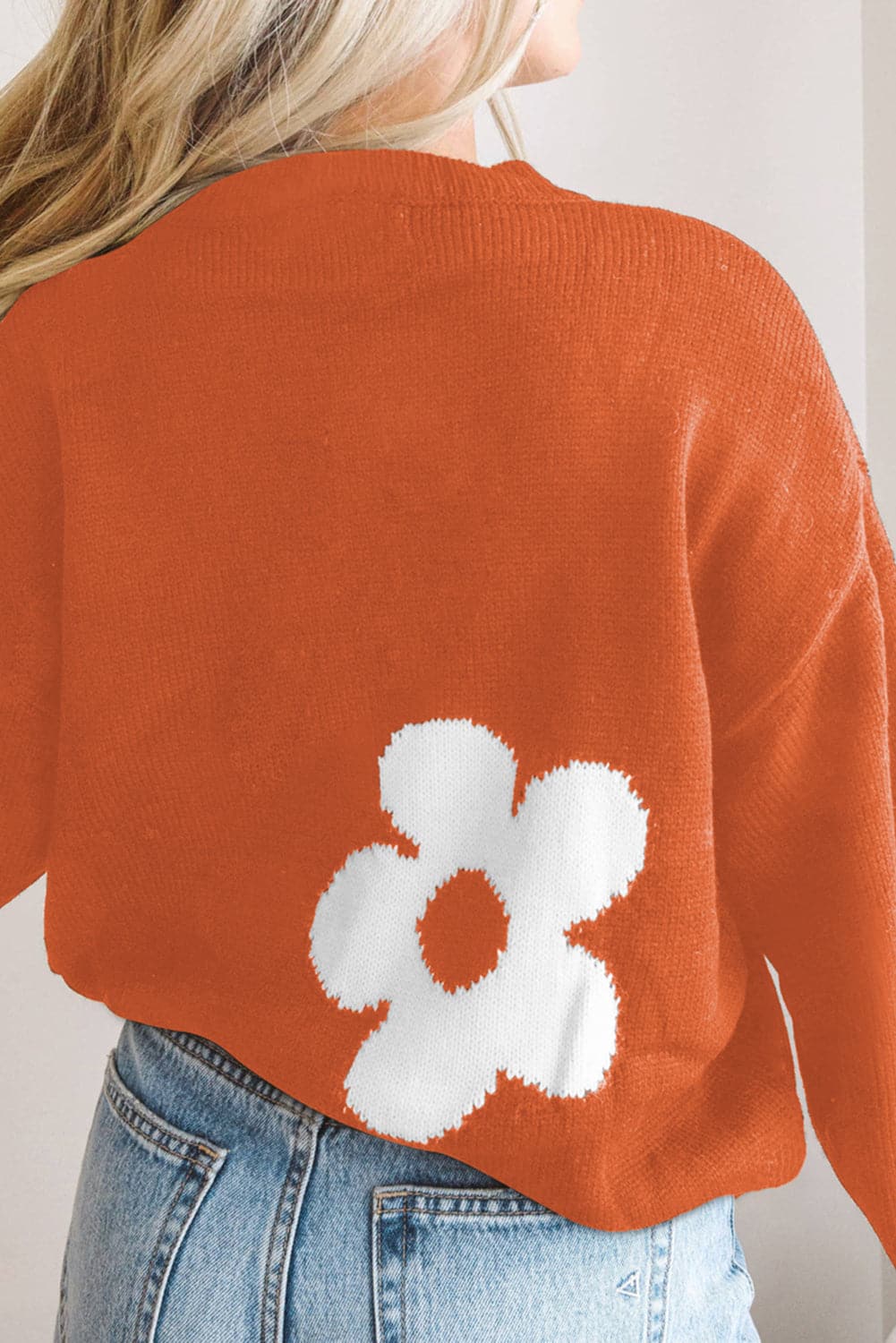 Round Neck Floral Pattern Color Contrast  Design Long Sleeve Sweater.