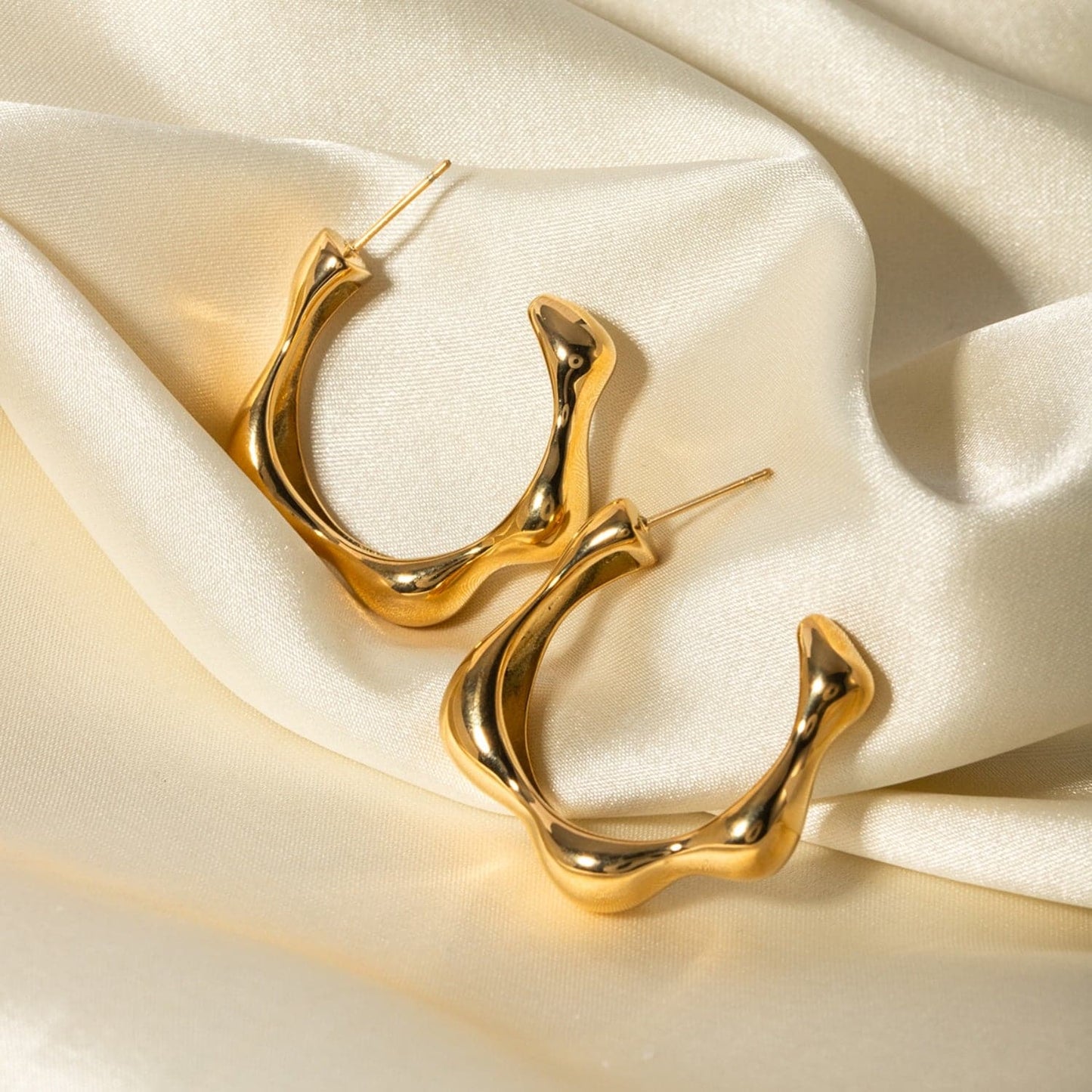 Stainless Steel C-Hoop Earrings.