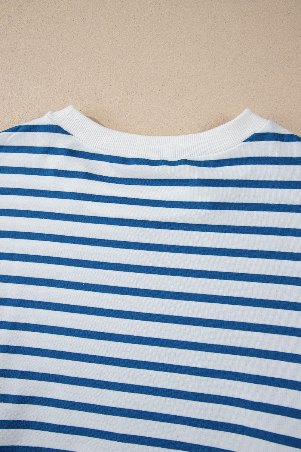 Chic blue striped oversized sweatshirt