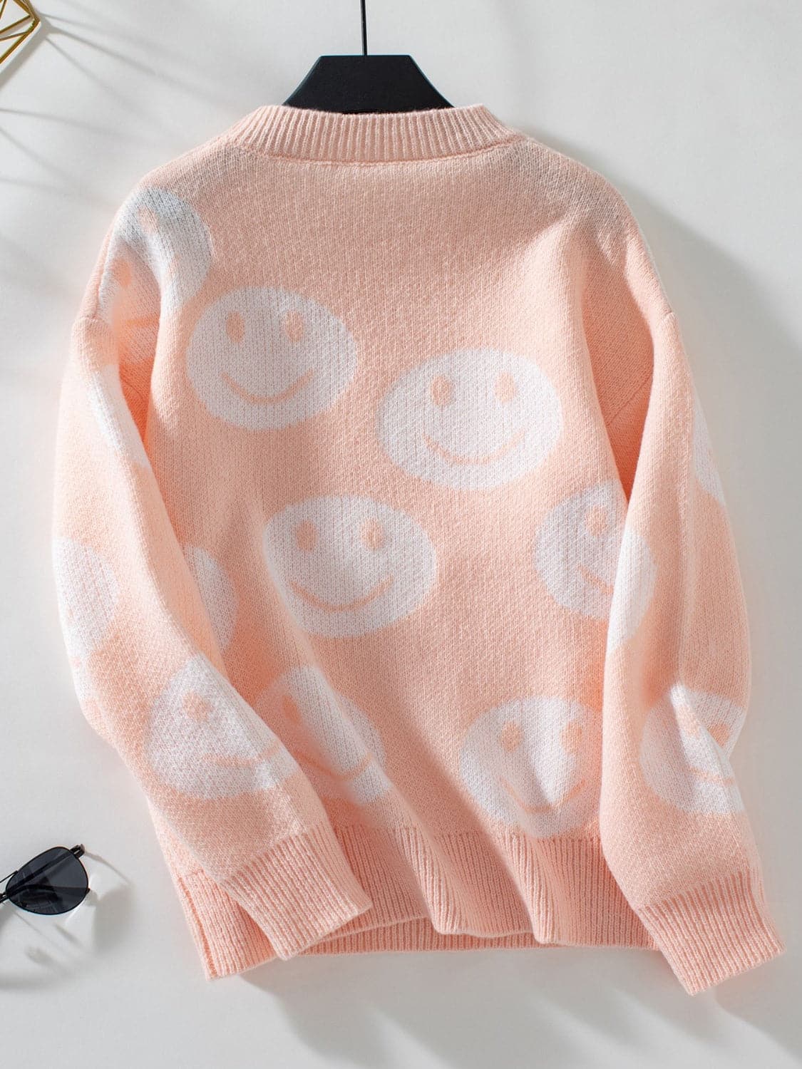 Smile Pattern Round Neck Long Sleeve Sweater.