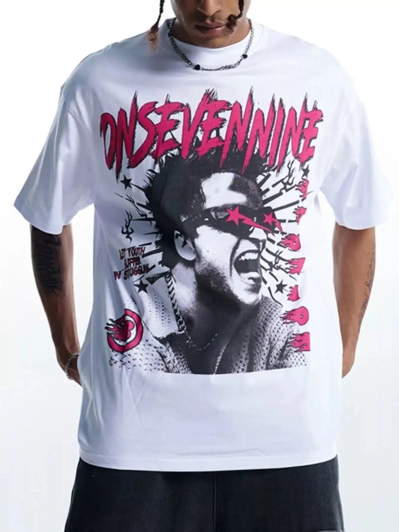 Men's Graphic Round Neck Oversized T-Shirt Simply Love