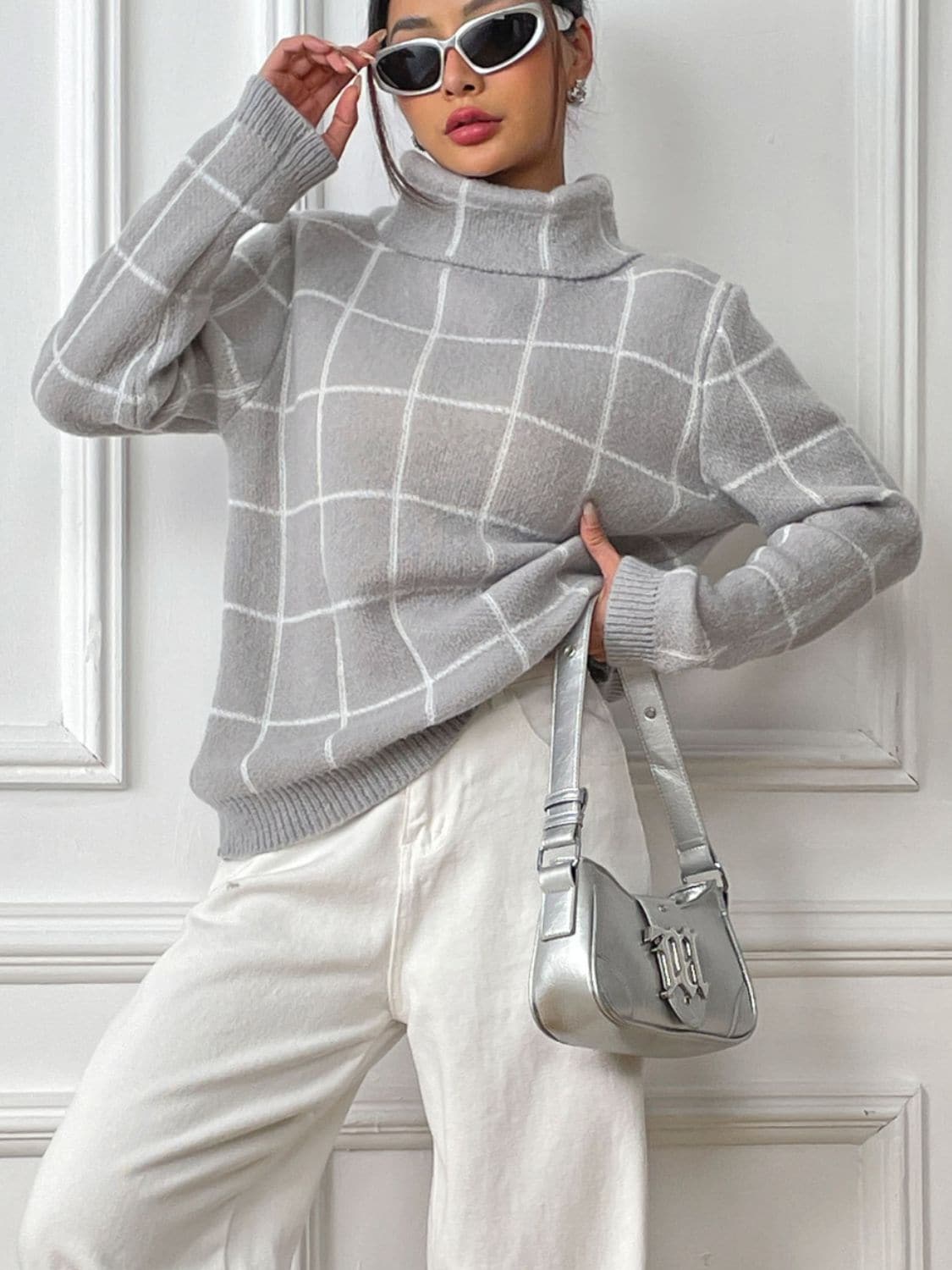 Cozy plaid turtleneck sweater with long sleeves