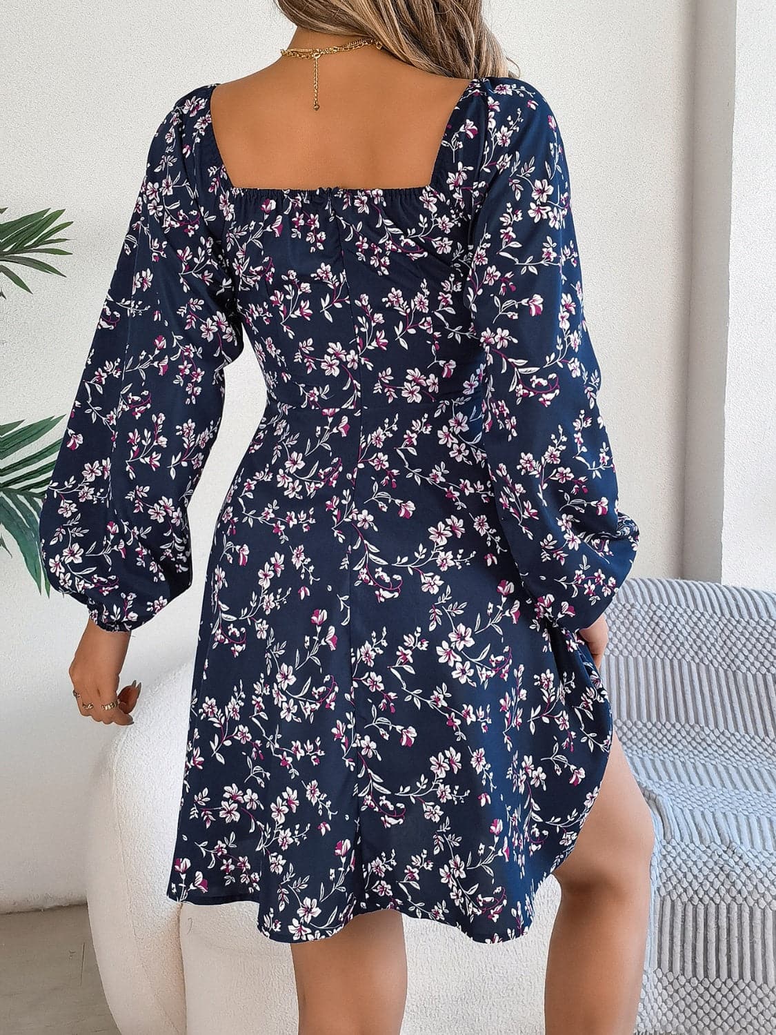 Printed Sweetheart Neck Balloon Sleeve Mini Dress.